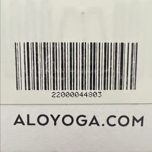 ALO Yoga Light Gray Ribbed Tank - Picture 3 of 3